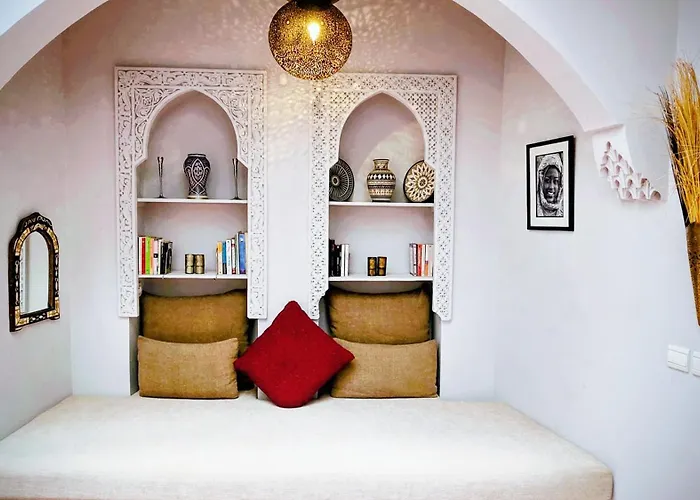 Riad Laly Tourisme Eclairé Le bijou de la medina Marrakesh