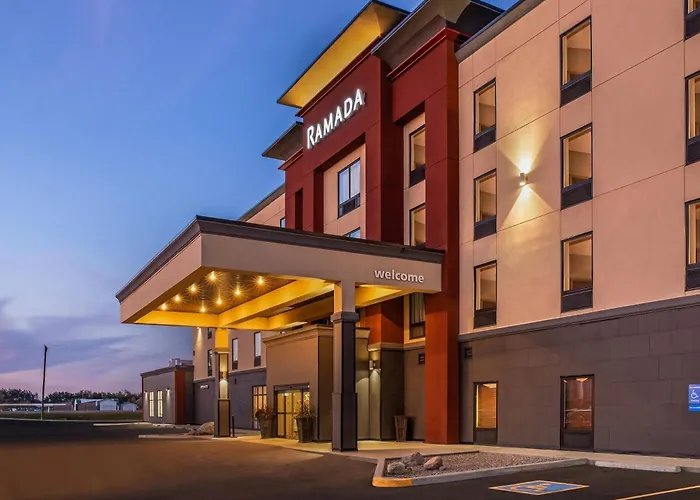 Ramada By Wyndham St Paul Ab Hotel St. Paul