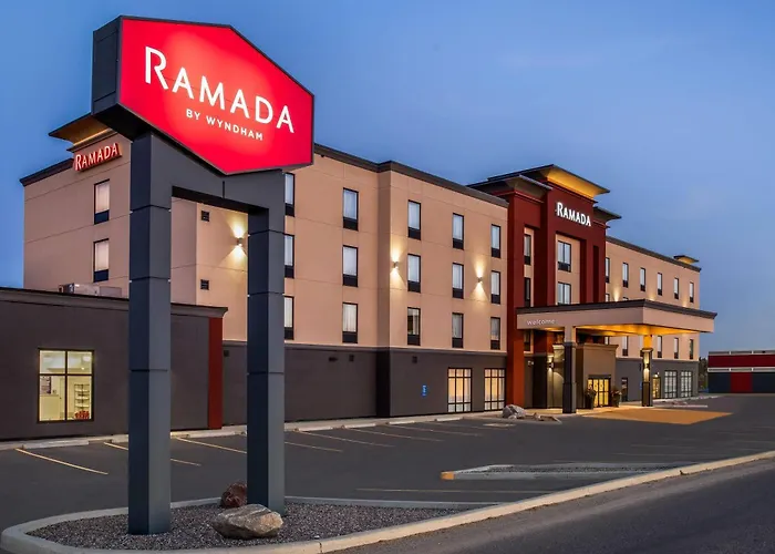 Ramada By Wyndham St Paul Ab Hotel St. Paul
