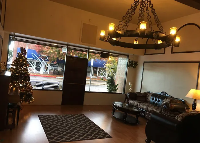 Hotel Burgess Reedley