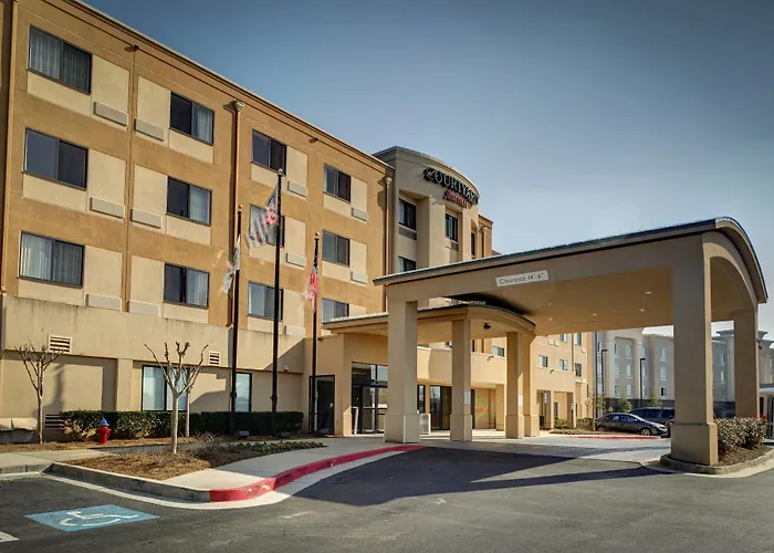 Courtyard Atlanta Airport West Hotel College Park