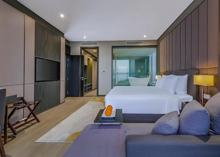 Le Sands Oceanfront Danang Hotel