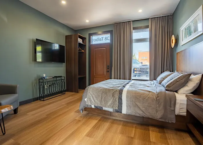 Lux Hotel Blenheim