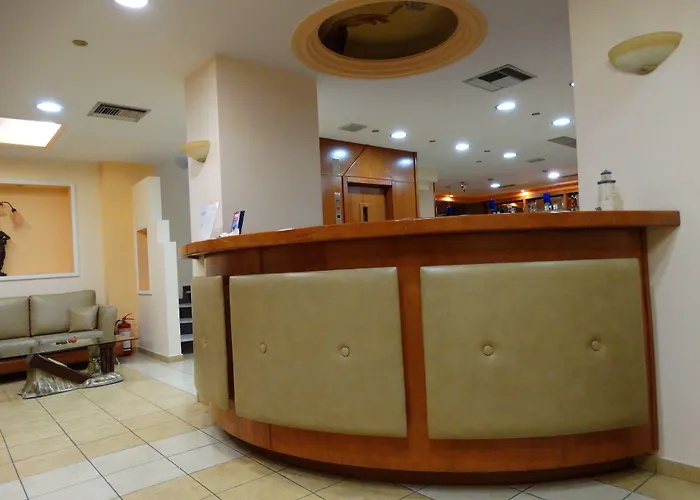 Faros II Hotel Piraeus