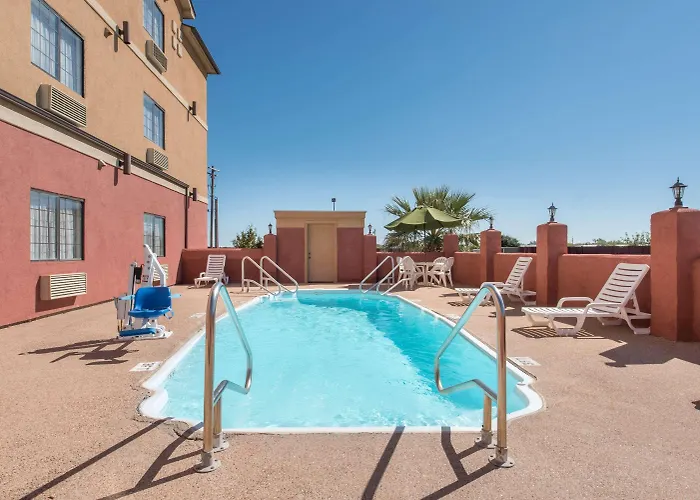 Super 8 By Wyndham Abilene South Hotel