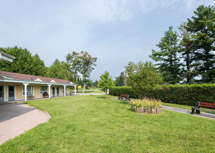 Knights Inn Bracebridge