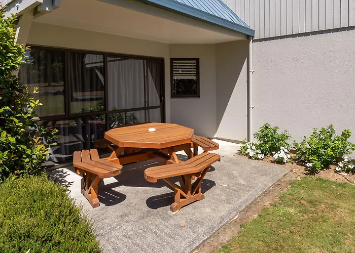 Asure Explorer Motel & Apartments Te Anau
