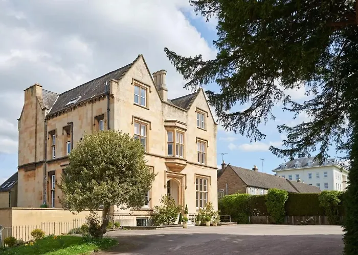 Cotswold Grange Bed & Breakfast Cheltenham