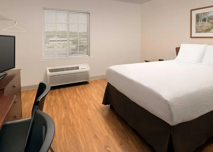Woodspring Suites Kansas City Mission Merriam