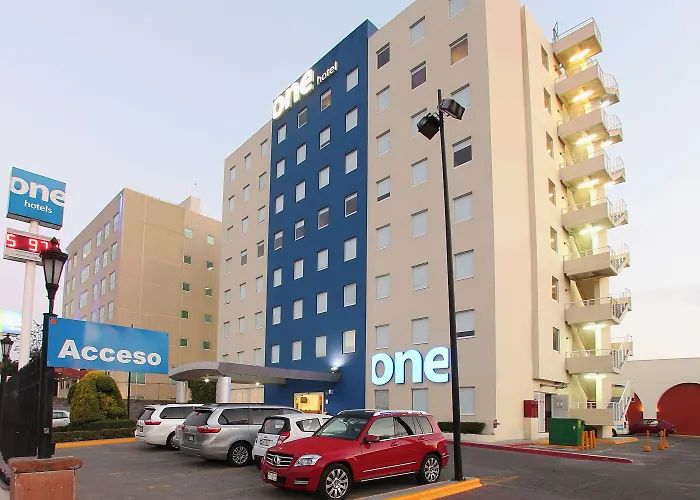 One Queretaro Plaza Galerias Hotel