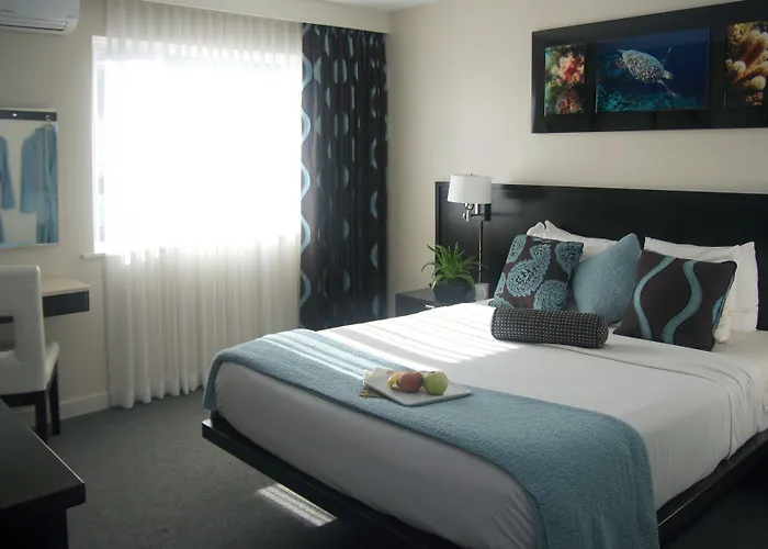 Aurora Hotel Avalon