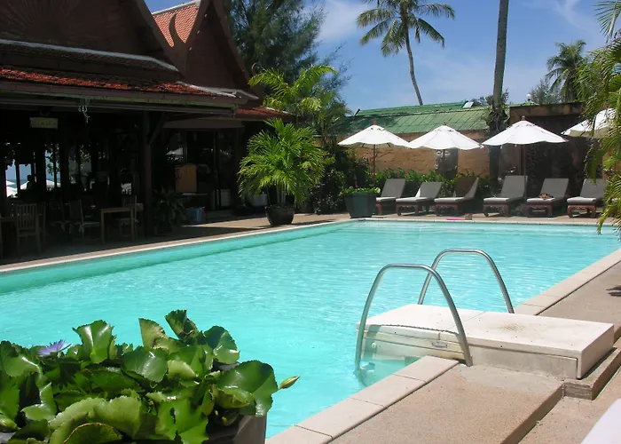 White House Beach Resort Koh Samui