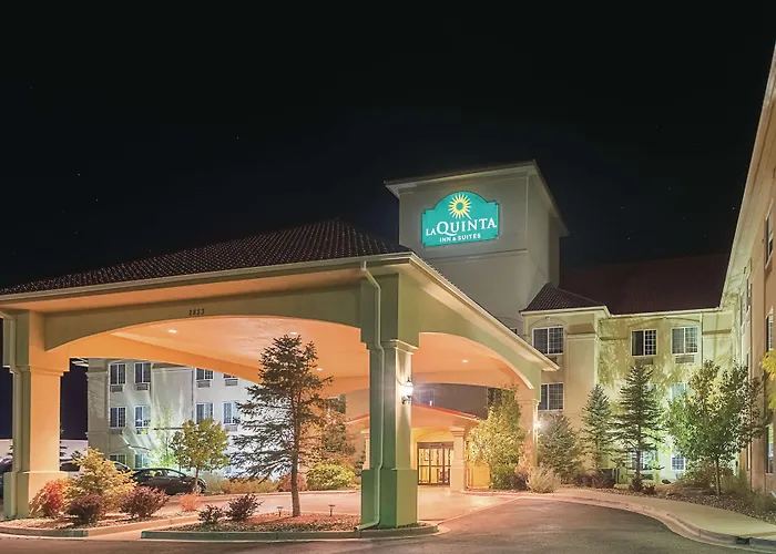 La Quinta By Wyndham Trinidad Hotel