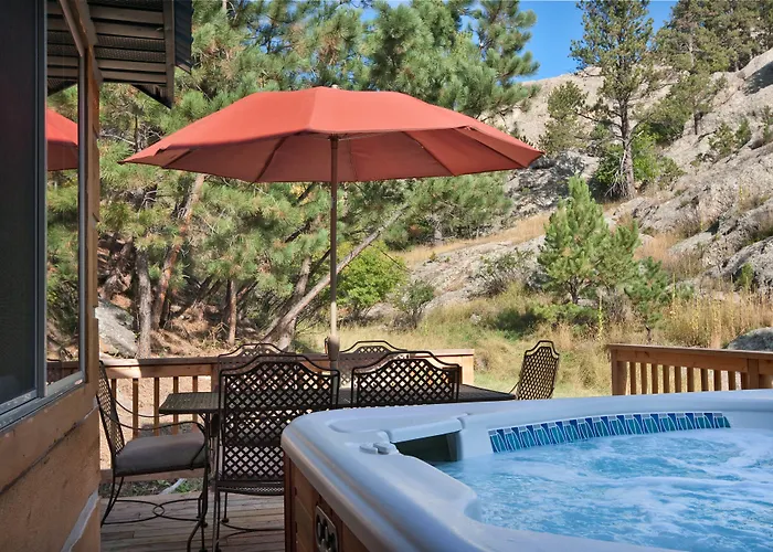 Rock Crest Lodge & Cabins Custer