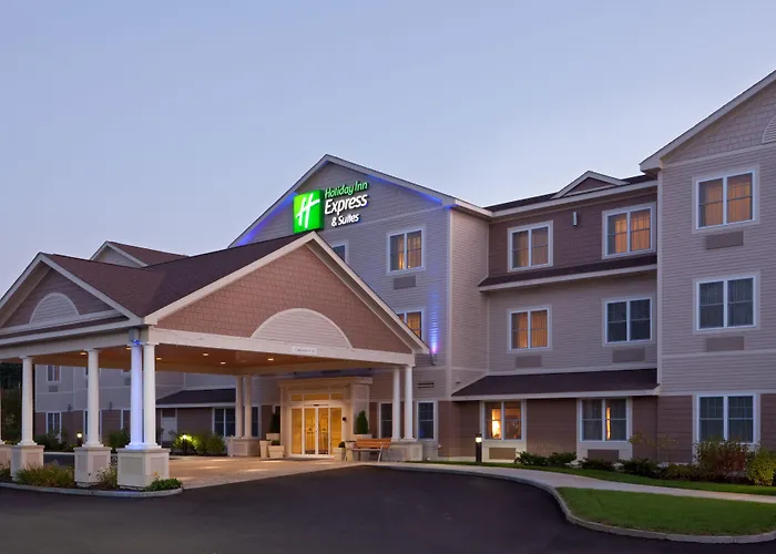 Holiday Inn Express & Suites Tilton By Ihg