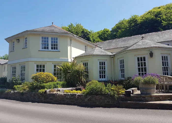 Rose In Vale Country House Hotel St Agnes 