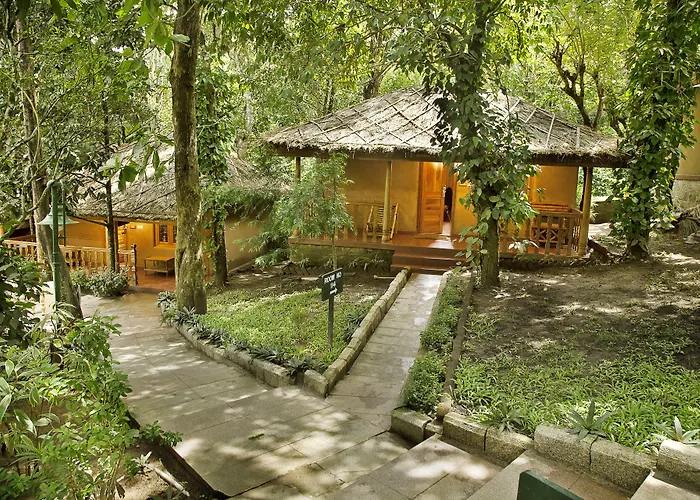 Woods N Spice - Thekkady Hotel Kumily