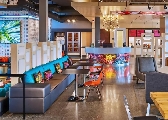Aloft Chesapeake Hotel