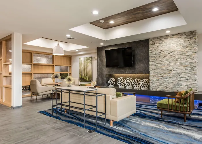 Fairfield By Marriott Inn & Suites Greensboro Coliseum Area