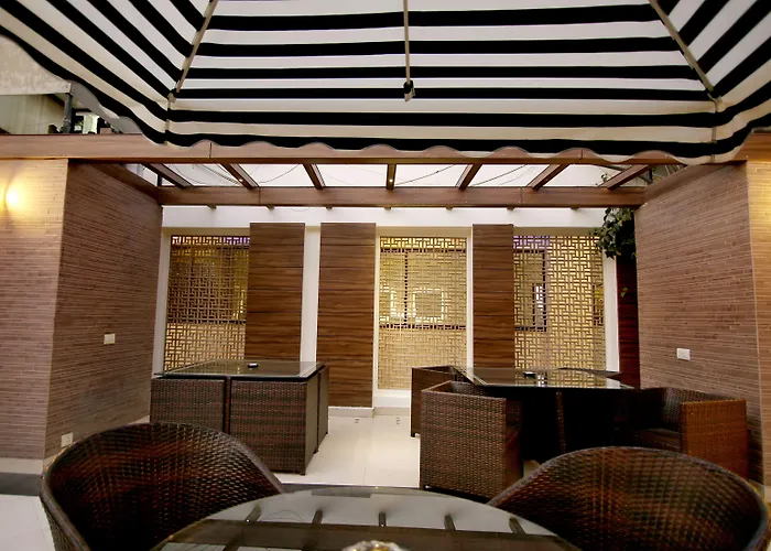 Hotel The Prime Balaji Deluxe, City Centre, With Free Airport Pickup Nueva Delhi