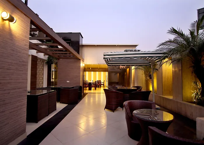 Hotel The Prime Balaji Deluxe, City Centre, With Free Airport Pickup Nueva Delhi