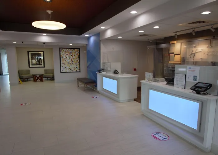 Holiday Inn Express Hotel & Suites Somerset Central By Ihg