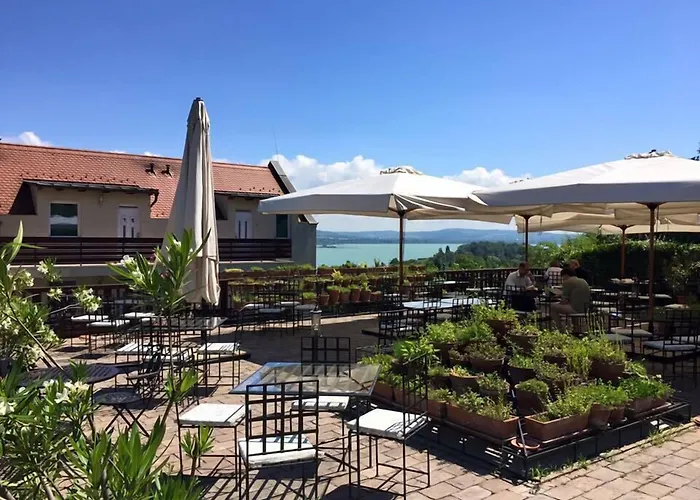 Echo Residence All Suite Hotel Tihany