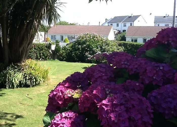 The Old Cable Historic House & Seafood Restaurant Hotel Waterville