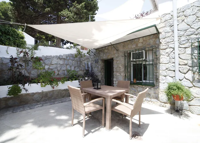 Hostal Boutique Los Geranios Del Pinar Torremolinos