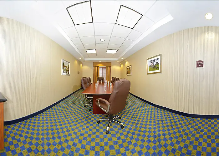 Comfort Suites Lancaster Amish Country Smoketown 