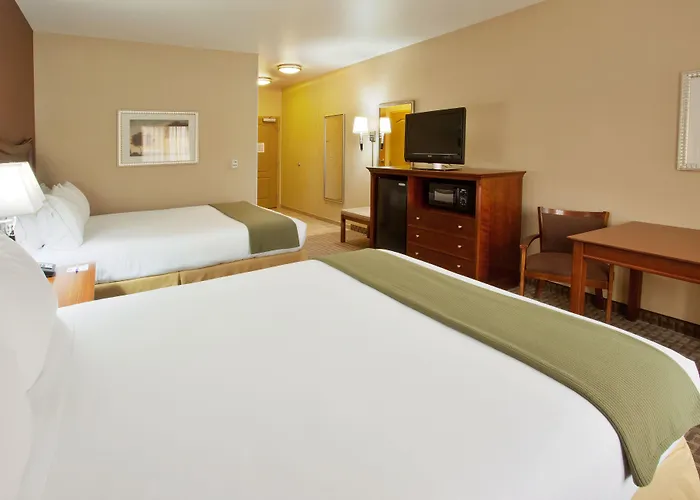 Holiday Inn Express Hotel & Suites Willows By Ihg