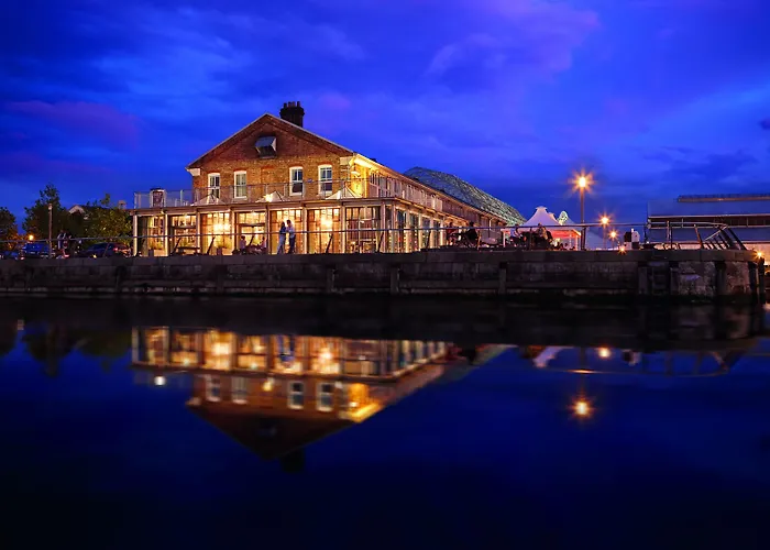 The Ship & Trades Hotel Chatham 