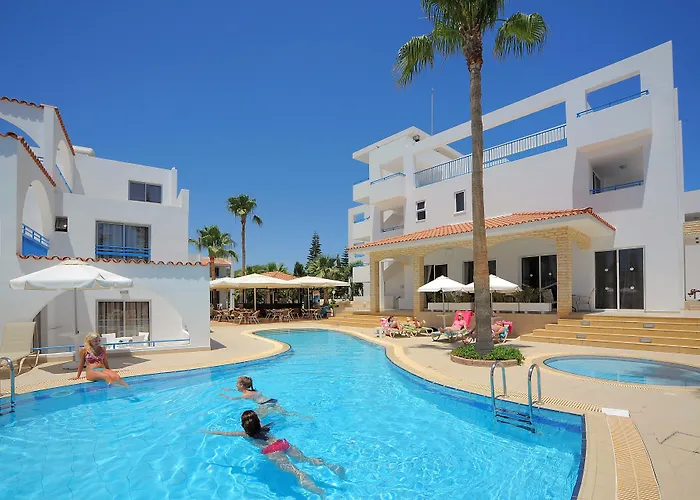 Petrosana Hotel Apartments Agia Napa