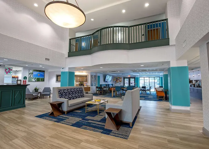 Wingate By Wyndham Lafayette Airport Hotel