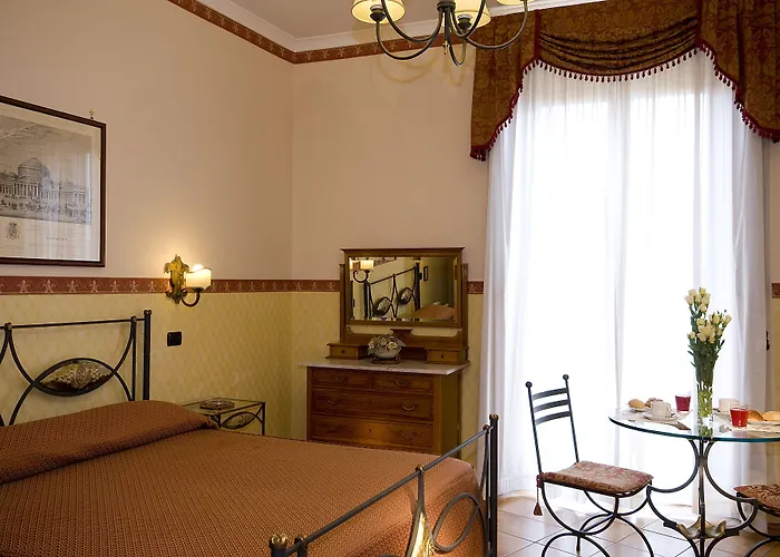 Pinto-Storey Hotel Neapel