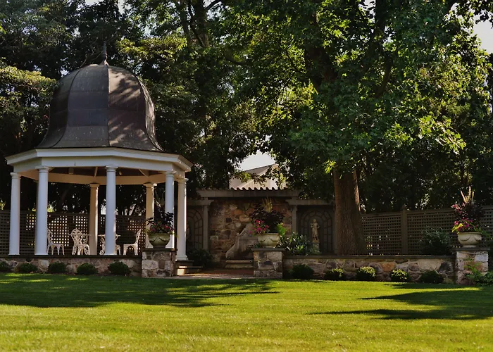 The Inn & Spa At Intercourse Village