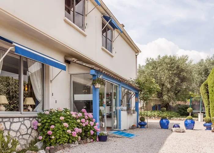 Hotel Cayrons Vence & St Paul De Vence