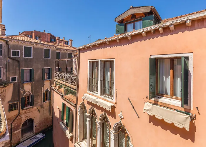 La Locandiera Venice