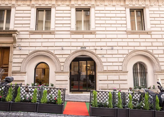 Hotel Fellini A Fontana Di Trevi Rome