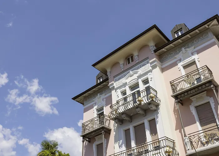 Hotel Alexandra Muralto