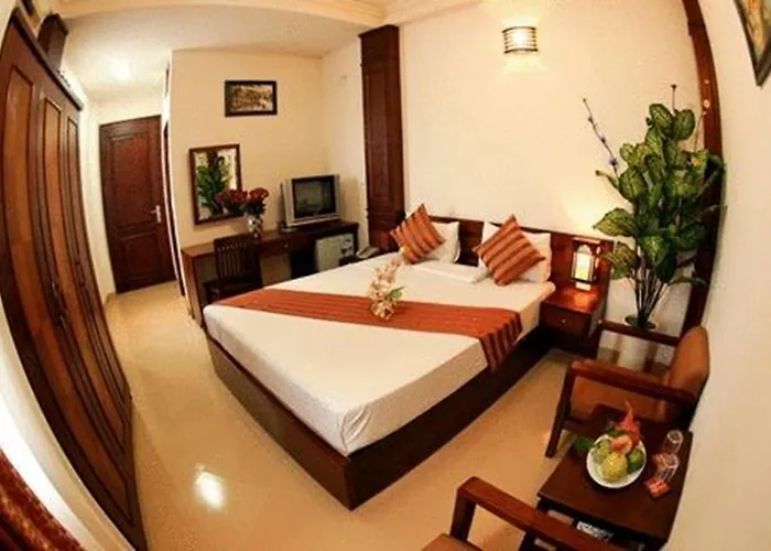 Hanoi Street Hotel