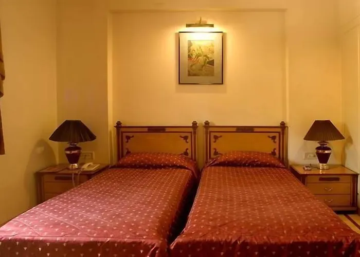 Benzy Palace Mumbai