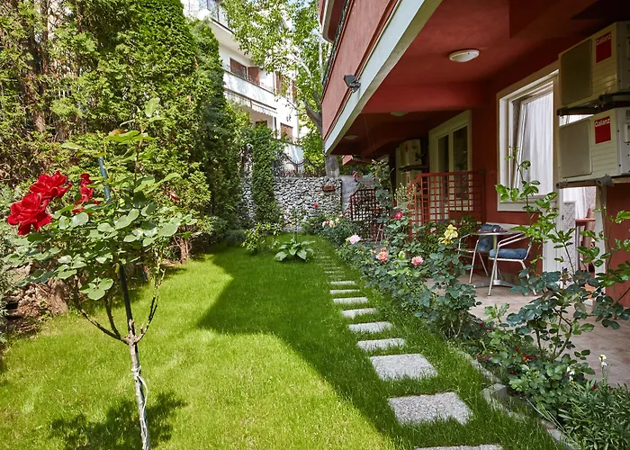 Leonardo Hotel Üsküp