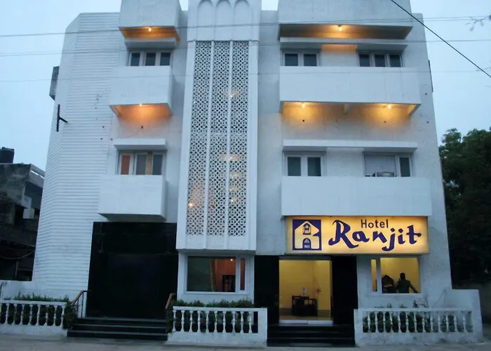 Ranjit Hotel Agra 