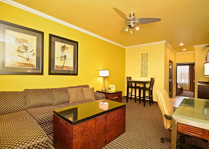 Best Western Plus Christopher Inn & Suites Forney