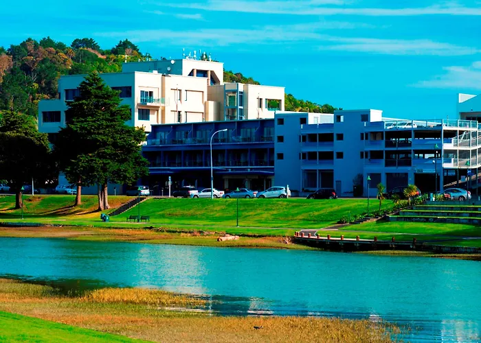 Emerald Hotel Gisborne