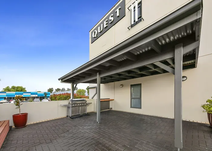 Quest Singleton Aparthotel