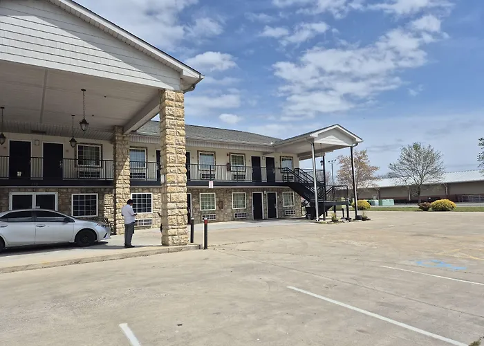 General Bragg Inn & Suites Chickamauga