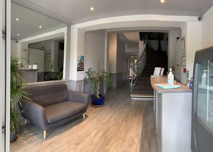 Logis Hotel du Midi Salon-de-Provence