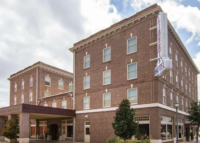 Liberty Hotel, An Ascend Collection Hotel Cleburne